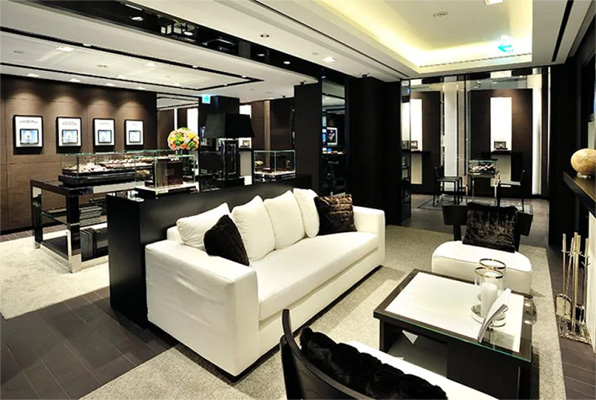 广东揭阳万国专修店在哪里